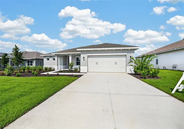 Photo 3 of Single family home for sale at 10360 SW 106th Court, Ocala, FL 34481 | MLS# OM733732 | Listing updated on 2026-10-09