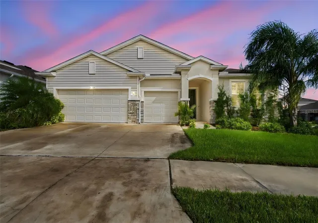 Photo 1 of Single family home for sale at 32337 Conchshell Sail St, Wesley Chapel, FL 33545 | MLS# TB8556458 | Listing updated on 2026-10-09