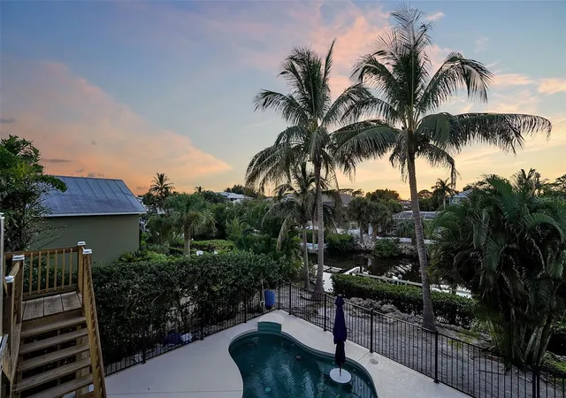 Photo 4 of Single family home for sale at 349 Dolphin Shrs Cir, Nokomis, FL 34275 | MLS# A4709004 | Listing updated on 2026-10-30