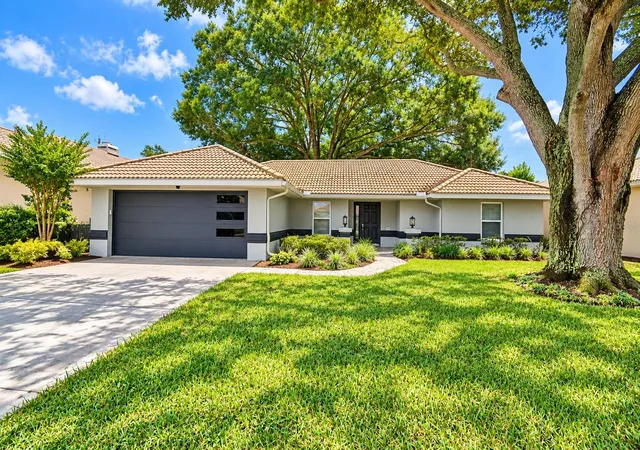 Photo 1 of Single family home for sale at 106 Harbor Way, Auburndale, FL 33823 | MLS# P4940115 | Listing updated on 2026-10-09