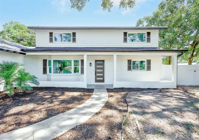 Photo 1 of Single family home for sale at 1595 Oak Ln, Clearwater, FL 33764 | MLS# TB8556461 | Listing updated on 2026-10-17