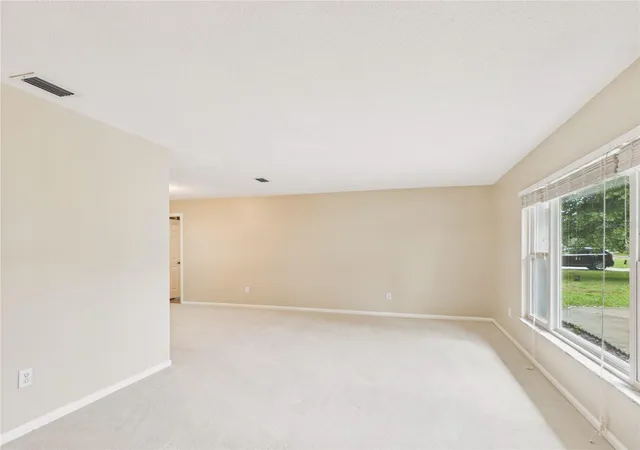 Photo 3 of Single family home for sale at 141 Douglas St N, Homosassa, FL 34446 | MLS# OM733733 | Listing updated on 2026-10-09