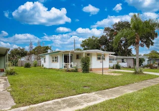 Photo 2 of Manufactured home for sale at 5209 Frederick Ave, Port Orange, FL 32127 | MLS# NS1089454 | Listing updated on 2026-10-09