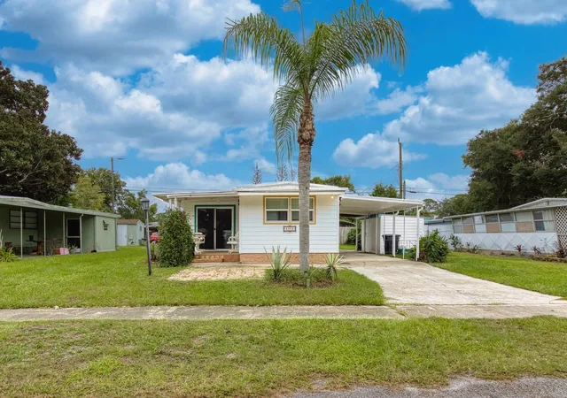 Photo 3 of Manufactured home for sale at 5209 Frederick Ave, Port Orange, FL 32127 | MLS# NS1089454 | Listing updated on 2026-10-09