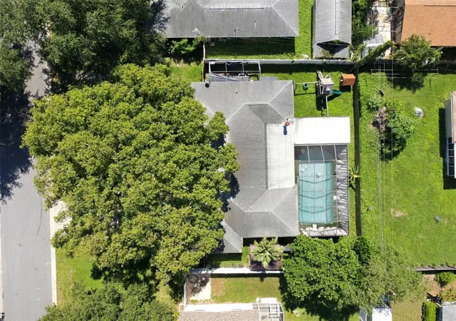 Photo 2 of Single family home for sale at 1356 Woodcrest Ave, Clearwater, FL 33756 | MLS# TB8556474 | Listing updated on 2026-10-15