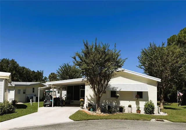 Photo 1 of Manufactured home for sale at 122 Tamarisk Way, Leesburg, FL 34748 | MLS# G5118859 | Listing updated on 2026-10-22