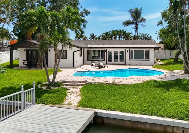 Photo 2 of Single family home for sale at 7905 9th Avenue S, Saint Petersburg, FL 33707 | MLS# O6448591 | Listing updated on 2026-10-23