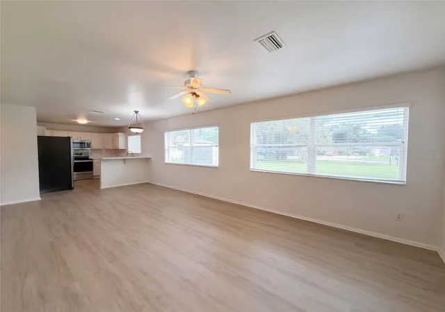 Photo 2 of Single family home for sale at 1331 30th Avenue E, Bradenton, FL 34208 | MLS# O6448592 | Listing updated on 2026-10-09