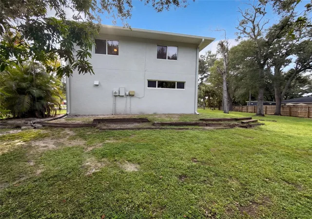 Photo 4 of Single family home for sale at 1331 30th Avenue E, Bradenton, FL 34208 | MLS# O6448592 | Listing updated on 2026-10-09