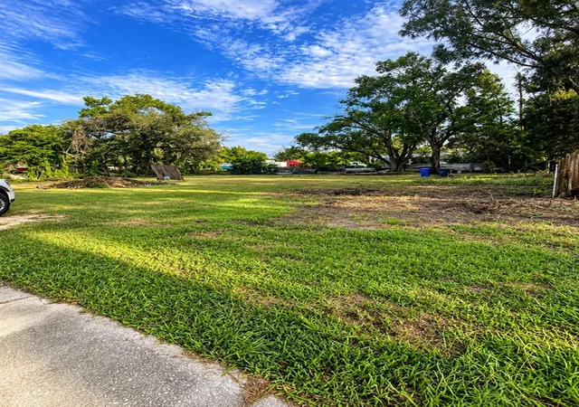 Photo 2 of Land for sale at 8515 Nundy Ave, Gibsonton, FL 33534 | MLS# TB8556487 | Listing updated on 2026-10-09
