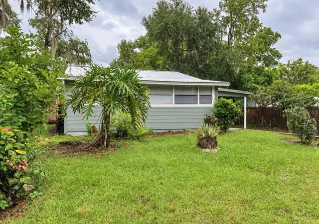 Photo 2 of Single family home for sale at 1204 N Morningside Dr, Plant City, FL 33563 | MLS# L4965652 | Listing updated on 2026-10-09