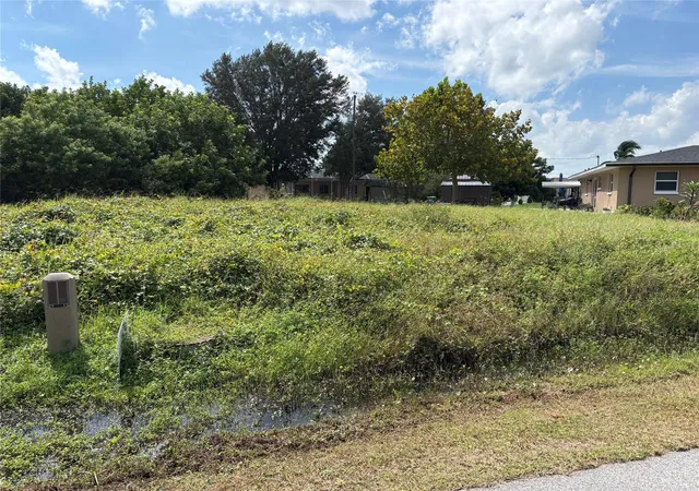 Photo 2 of Land for sale at 567 Lakehurst Ave Nw, Port Charlotte, FL 33952 | MLS# C7531787 | Listing updated on 2026-10-16