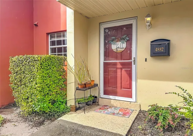Photo 3 of Condo for sale at 4882 Tangerine Ave #4882, Winter Park, FL 32792 | MLS# O6448605 | Listing updated on 2026-10-09