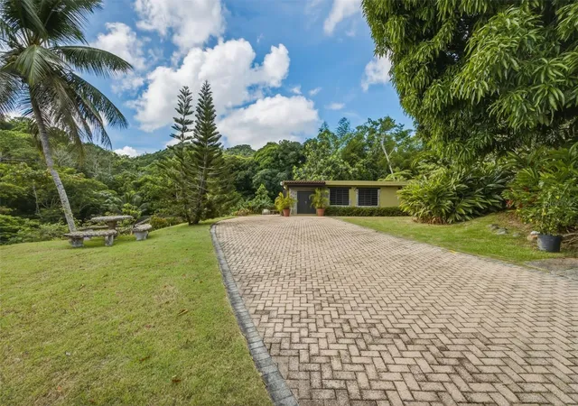Photo 1 of Single family home for sale at 70 Bo Jagueyes Abajo, Aguas Buenas, PR 00703 | MLS# PR9124857 | Listing updated on 2026-10-09