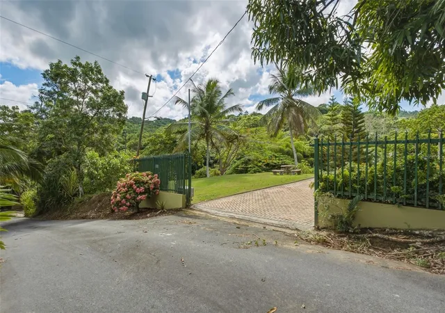 Photo 2 of Single family home for sale at 70 Bo Jagueyes Abajo, Aguas Buenas, PR 00703 | MLS# PR9124857 | Listing updated on 2026-10-09