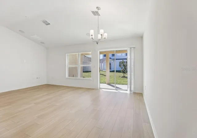Photo 3 of Single family home for sale at 1516 Kayla Cir, Lake Wales, FL 33853 | MLS# O6448630 | Listing updated on 2026-10-09