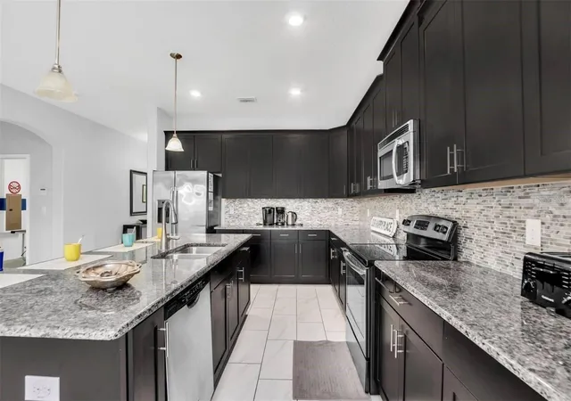 Photo 2 of Single family home for sale at 5504 Solterra Cir, Davenport, FL 33837 | MLS# O6448631 | Listing updated on 2026-10-09