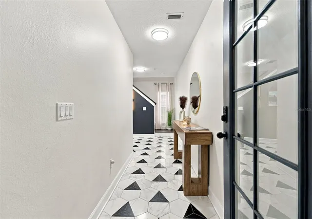 Photo 3 of Townhouse for sale at 3111 W De Leon St #9, Tampa, FL 33609 | MLS# TB8556522 | Listing updated on 2026-10-10