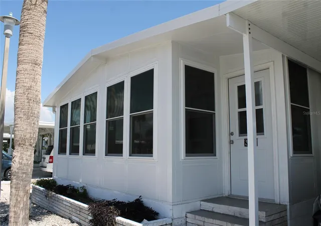 Photo 2 of Sale Pending at 218 Via Veneto, Venice, FL 34285 | MLS# N6146132 | Listing updated on 2026-10-16
