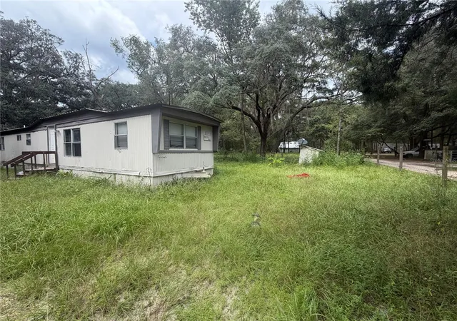 Photo 4 of Manufactured home for sale at 205 Little Star Rd, Hawthorne, FL 32640 | MLS# V4951732 | Listing updated on 2026-10-11