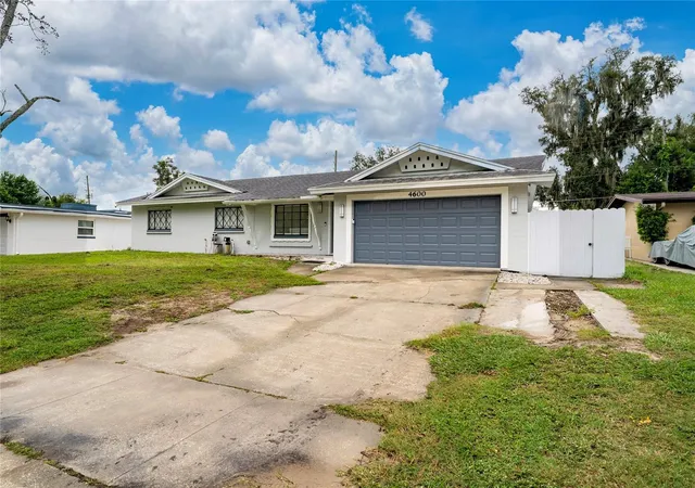 Photo 2 of Single family home for sale at 4600 Arcie St, Orlando, FL 32812 | MLS# S5159200 | Listing updated on 2026-10-09