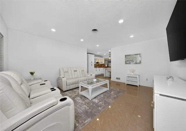 Photo 3 of Single family home for sale at 4600 Arcie St, Orlando, FL 32812 | MLS# S5159200 | Listing updated on 2026-10-09