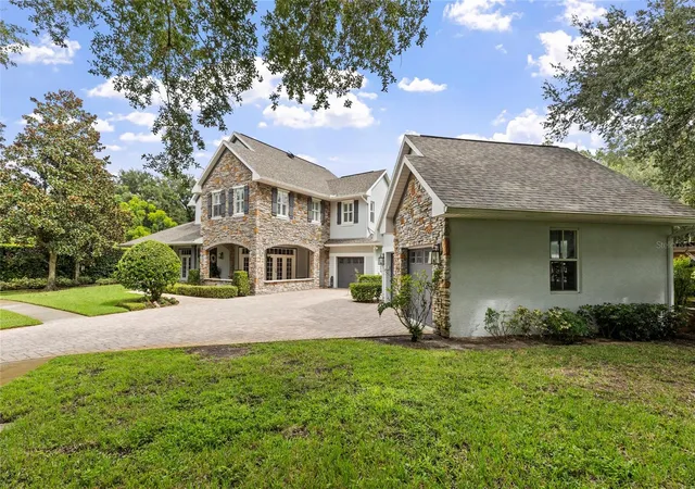 Photo 1 of Single family home for sale at 19601 Eagle Crst Dr, Lutz, FL 33549 | MLS# TB8556527 | Listing updated on 2026-10-19