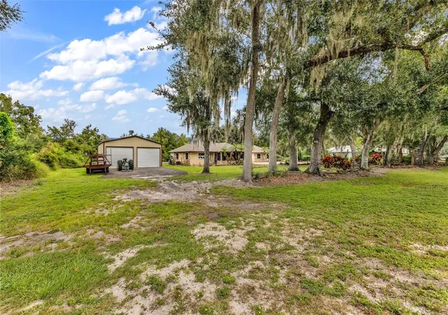 Photo 3 of Single family home for sale at 2827 SE Creekwood Ter, Arcadia, FL 34266 | MLS# C7531791 | Listing updated on 2026-10-09