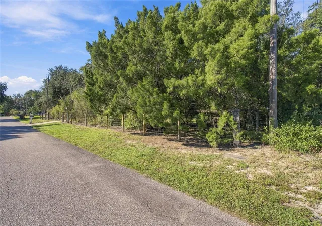 Photo 4 of Single family home for sale at 11525 Murcott Way, Land O Lakes, FL 34638 | MLS# TB8556529 | Listing updated on 2026-10-29