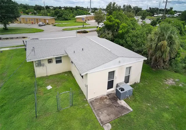 Photo 2 of Single family home for sale at 27101 Sunnybrook Rd, Punta Gorda, FL 33983 | MLS# O6448649 | Listing updated on 2026-10-09