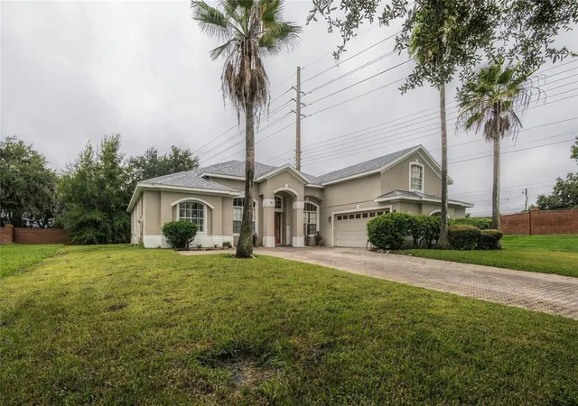 Photo 3 of Single family home for sale at 2940 Benton Ln, Kissimmee, FL 34746 | MLS# P4940116 | Listing updated on 2026-10-10