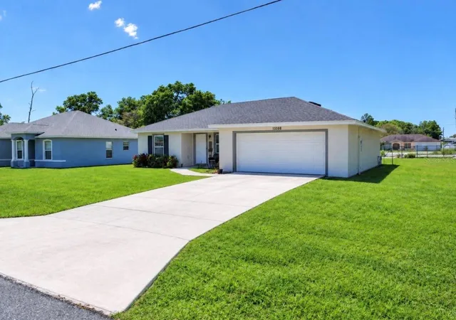 Photo 2 of Single family home for sale at 13308 Sw 43rd Avenue Rd, Ocala, FL 34473 | MLS# OM733747 | Listing updated on 2026-10-09