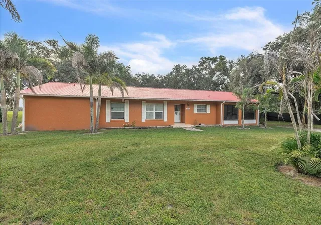 Photo 4 of Single family home for sale at 1231 SE Hansel Ave, Arcadia, FL 34266 | MLS# C7531792 | Listing updated on 2026-10-10