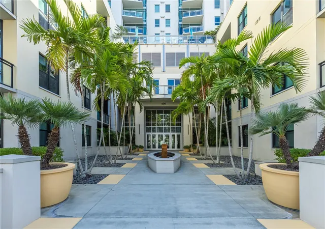 Photo 1 of Condo for sale at 400 4th Avenue S #1207, Saint Petersburg, FL 33701 | MLS# TB8556563 | Listing updated on 2026-10-30