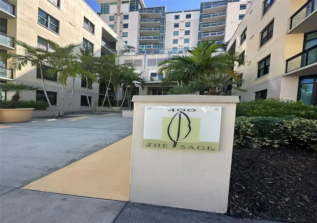 Photo 2 of Condo for sale at 400 4th Avenue S #1207, Saint Petersburg, FL 33701 | MLS# TB8556563 | Listing updated on 2026-10-22