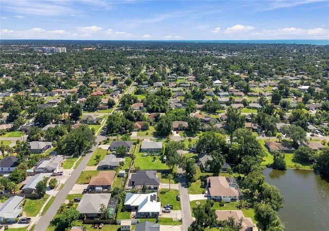 Photo 60 of Single family home for sale at 2671 Serpula Rd, VENICE, FL 34293 | MLS# A4709040 | Listing updated on 2026-10-10