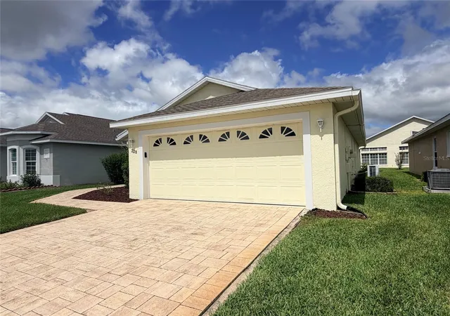 Photo 3 of Single family home for sale at 228 Fleming Ln, Davenport, FL 33837 | MLS# OM733749 | Listing updated on 2026-10-10