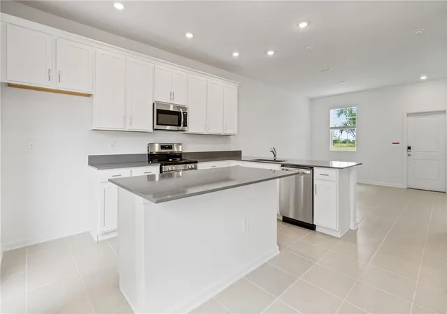 Photo 4 of Townhouse for sale at 5549 Ronin Dr, Saint Cloud, FL 34771 | MLS# O6448671 | Listing updated on 2026-10-10