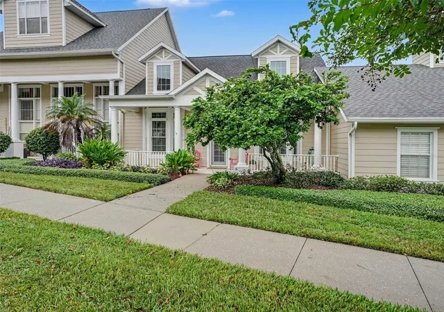 Photo 3 of Townhouse for sale at 190 Harbour Cvs Way, Clermont, FL 34711 | MLS# G5118874 | Listing updated on 2026-10-13