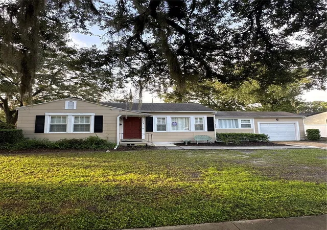 Photo 1 of Single family home for sale at 1124 Stetson St, Orlando, FL 32804 | MLS# O6448684 | Listing updated on 2026-10-09