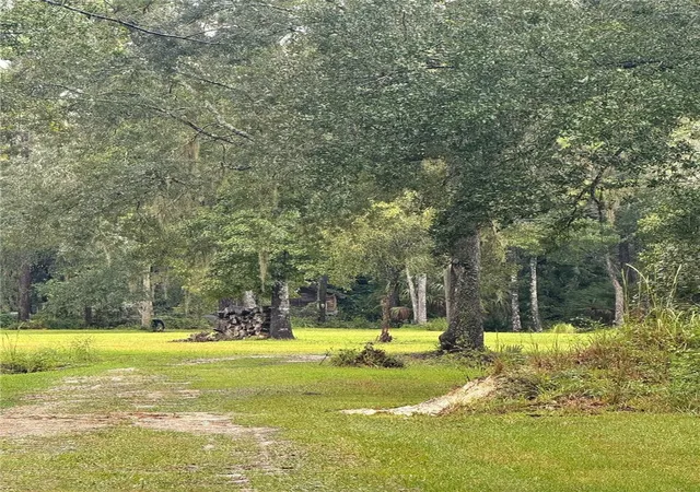 Photo 3 of Manufactured home for sale at 10379 Ne Highway 314, Silver Springs, FL 34488 | MLS# OM733754 | Listing updated on 2026-10-10