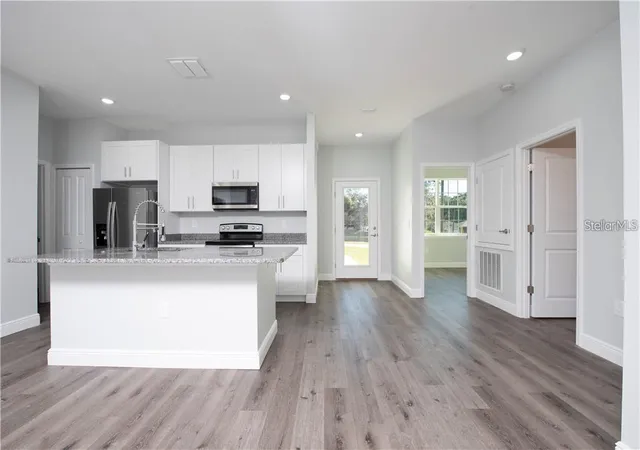 Photo 1 of Single family home for sale at 2433 Ave F NW, Winter Haven, FL 33880 | MLS# S5159213 | Listing updated on 2026-10-10