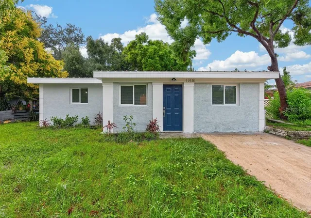 Single family home for sale at 10528 113th Avenue, LARGO, FL 33773 | MLS# TB8556580