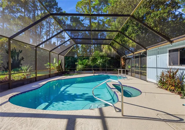 Photo 3 of Single family home for sale at 92 Foster Ln, Palm Coast, FL 32137 | MLS# O6448688 | Listing updated on 2026-10-14