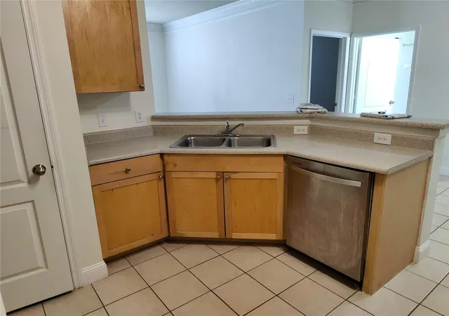 Photo 3 of Condo for sale at 8813 Villa View Cir #104, Orlando, FL 32821 | MLS# O6448690 | Listing updated on 2026-10-10