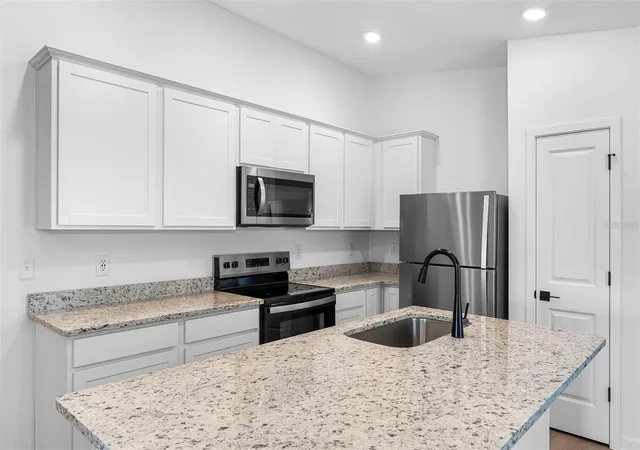 Photo 2 of Sale Pending at 7118 CANOPY LANE, Lakeland, FL 33809 | MLS# TB8556589 | Listing updated on 2026-10-26