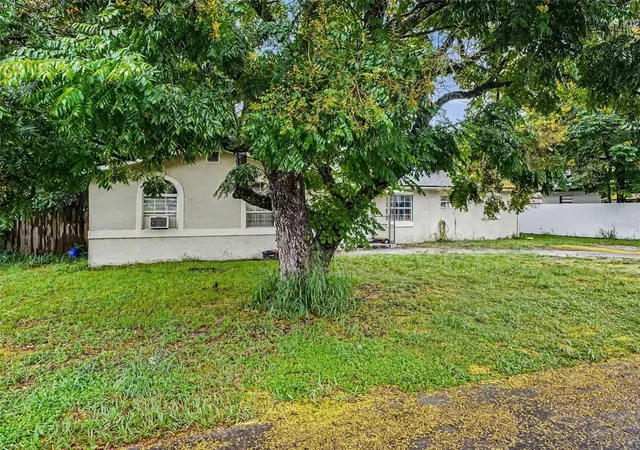 Photo 2 of Single family home for sale at 2205 N Hiawasee Rd, Orlando, FL 32818 | MLS# O6448691 | Listing updated on 2026-10-11