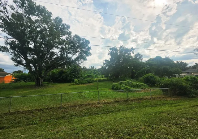 Photo 1 of Land for sale at Little Orange Ave, Mulberry, FL 33860 | MLS# L4965658 | Listing updated on 2026-10-10