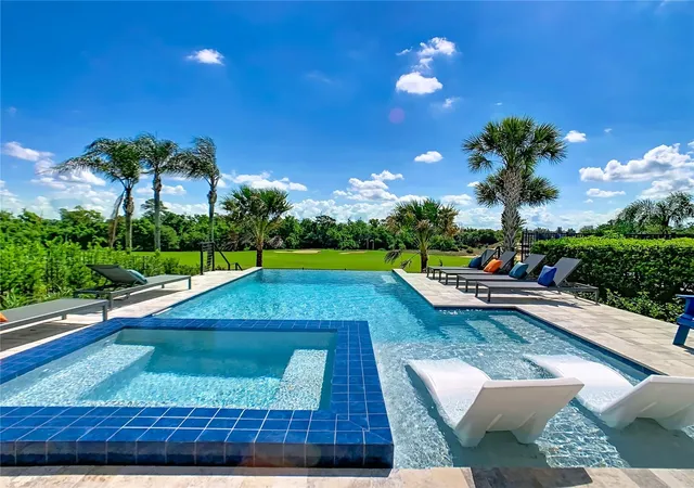 Photo 2 of Single family home for sale at 821 Golden Bear Dr, Reunion, FL 34747 | MLS# O6448703 | Listing updated on 2026-10-18