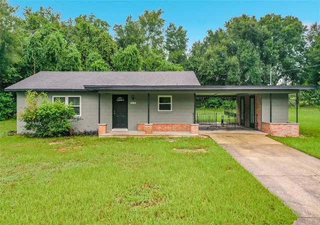 Photo 3 of Single family home for sale at 5134 Eagles Nest Rd, Fruitland Park, FL 34731 | MLS# G5118879 | Listing updated on 2026-10-10